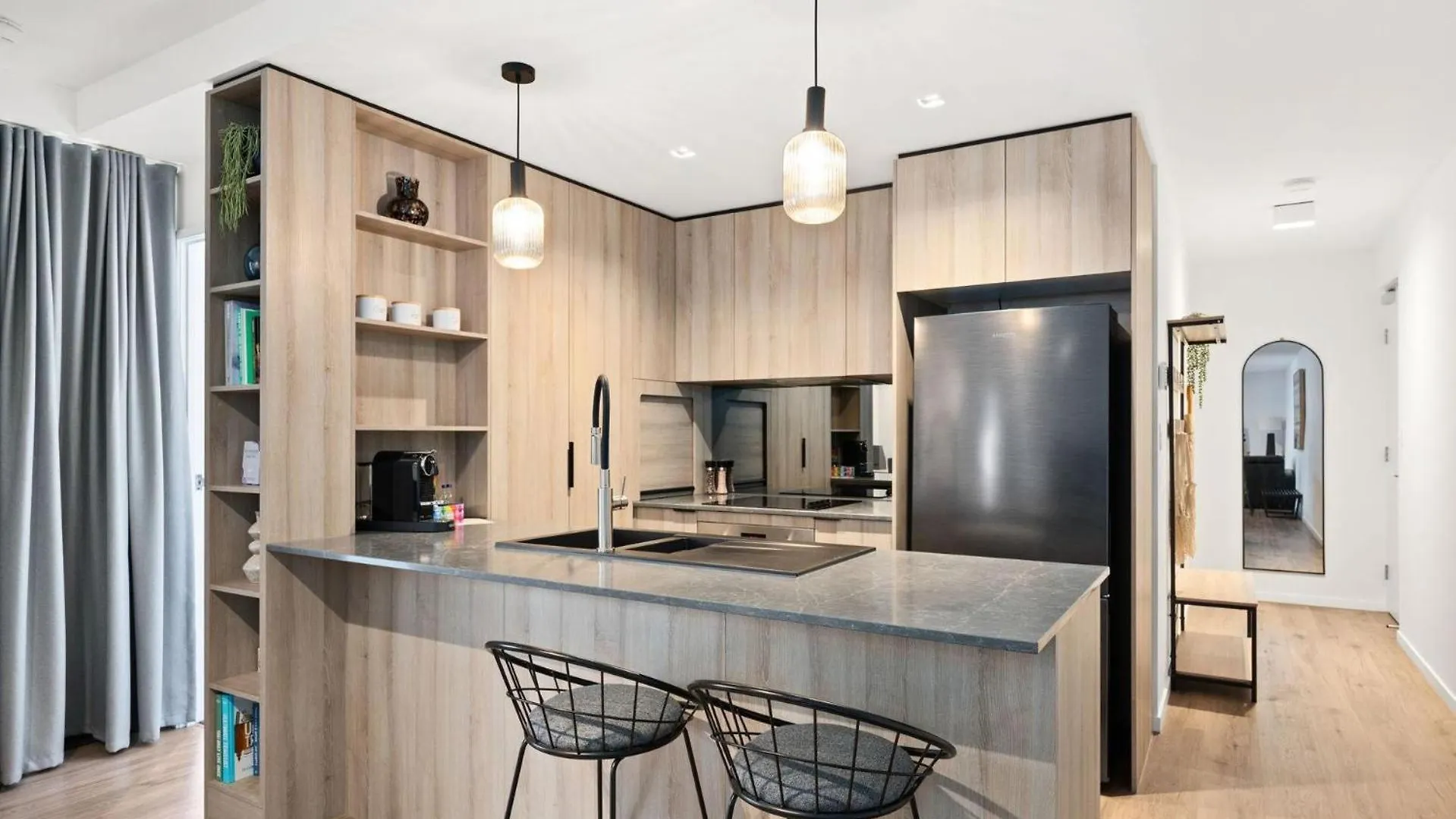 Queen Windsor Brisbane Apartment